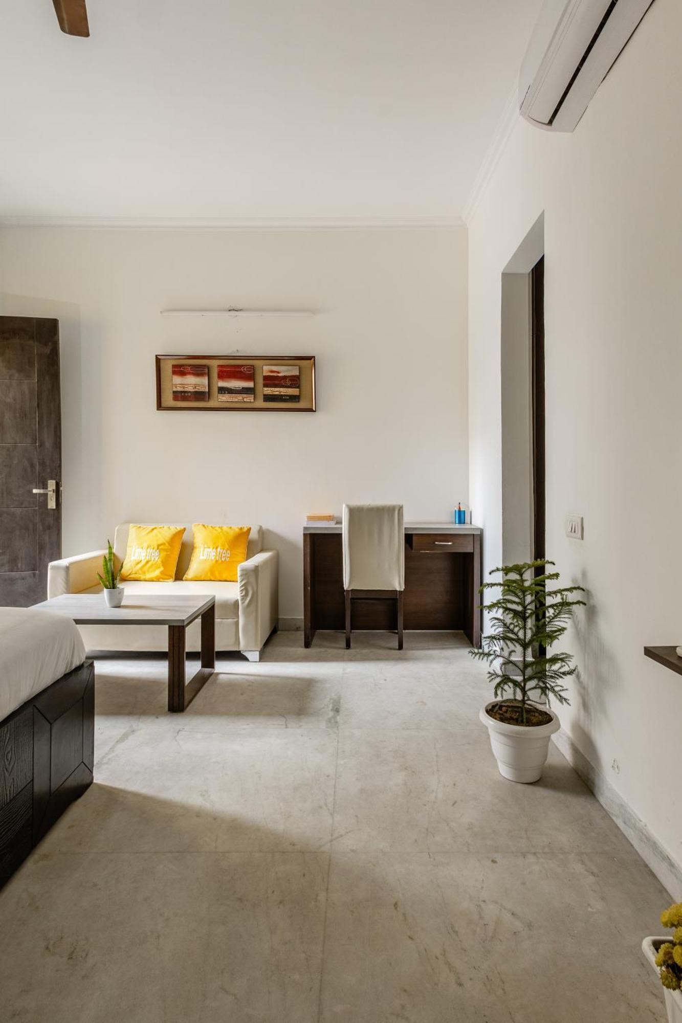Lime Tree Service Apartment Golf Course Road, Ґурґаон Екстер'єр фото